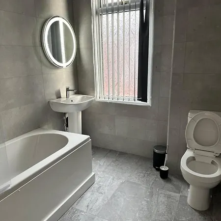 Bex Stays 2 Bed Property Leeds  Extérieur photo