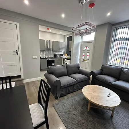 Bex Stays 2 Bed Property Leeds  Extérieur photo