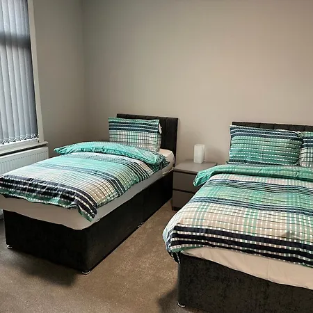 Bex Stays 2 Bed Property Leeds  Extérieur photo